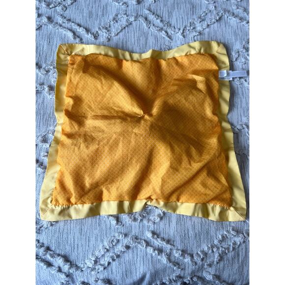 Disney Baby Red Mickey Mouse 14" Plush Lovey Security Blanket - Picture 3 of 6